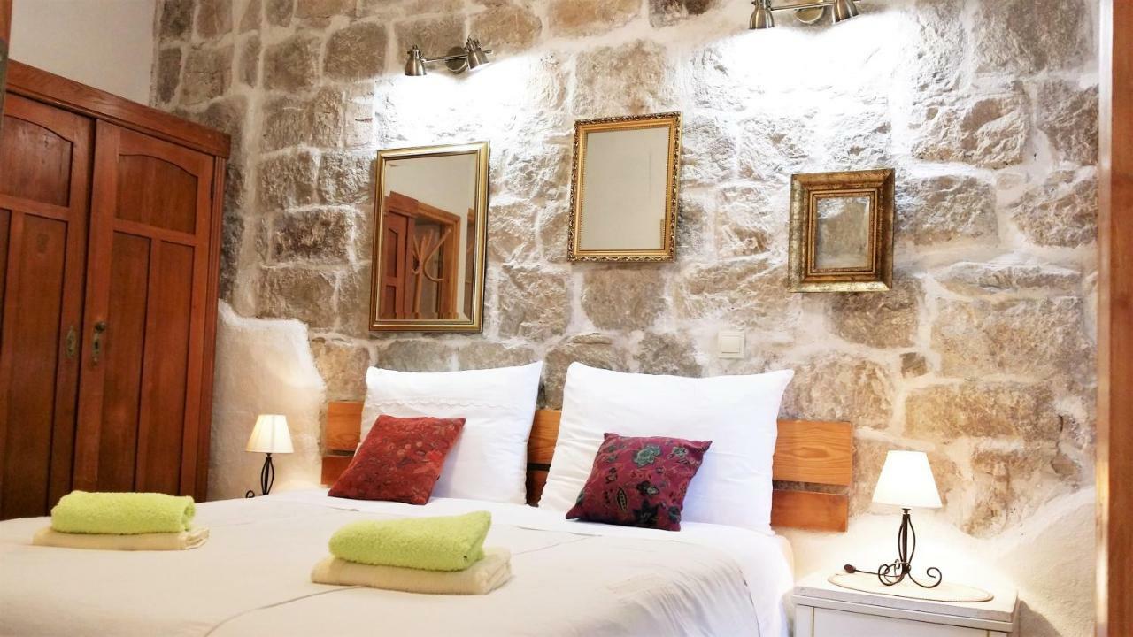Authentic Mediterranean Apartment สปลิท ภายนอก รูปภาพ